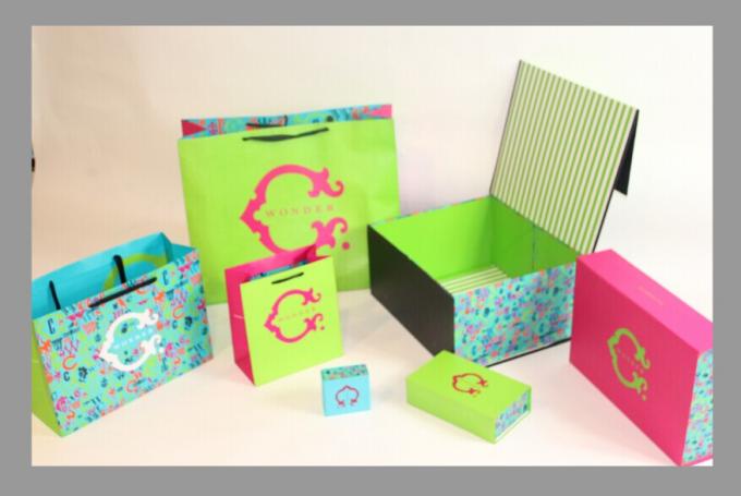 Waterproof Rigid Foldable Gift Boxes Rectangle Jewelry Packing Anniversary Biodegradable