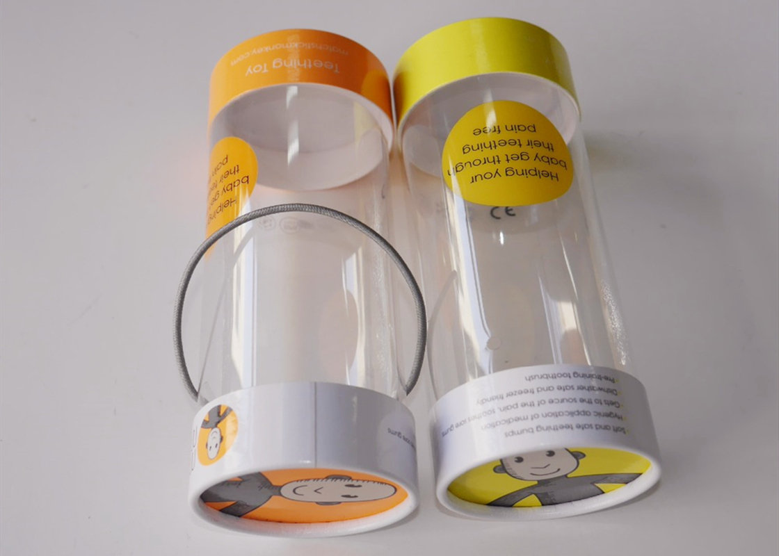 small clear plastic cups with lids