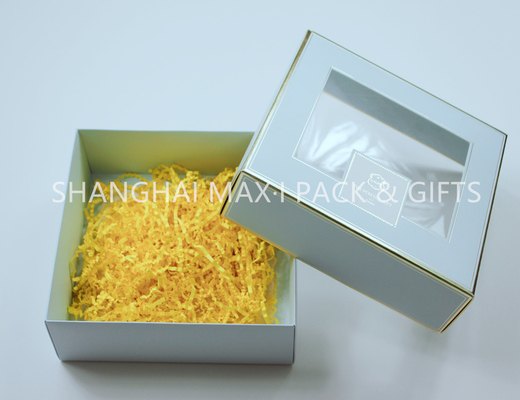 China Transparent Window Folding Cardboard Gift Boxes , Collapsible Gift Boxes With Shredded Paper supplier
